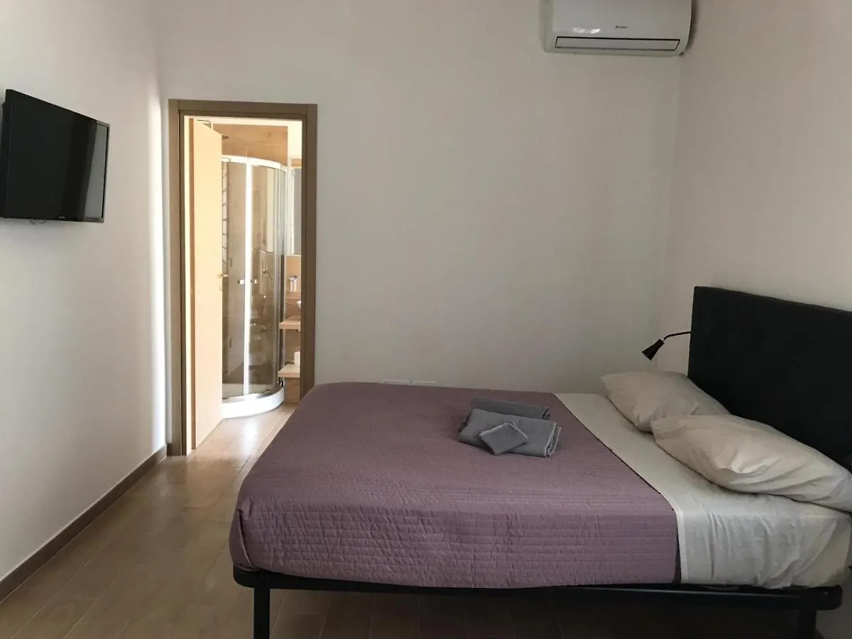 Riva Reno 4 Rooms Bolonha