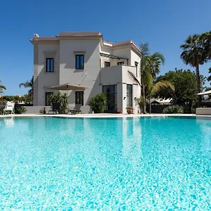 https://villa-masetta-luxury-suites.sicilyhotelsitaly.net