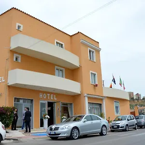 https://hotel-carlo-v.sicilyhotelsitaly.net