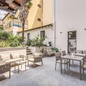 https://hotel-boston-florence.it-tuscanyhotel.com
