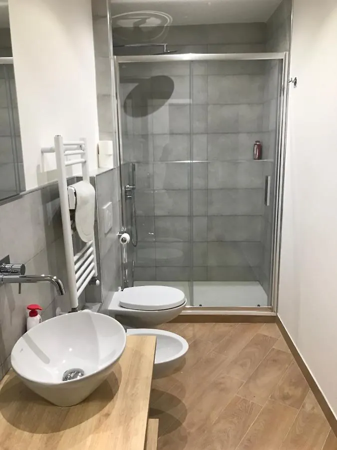 Riva Reno 4 Rooms Boloňa Itálie