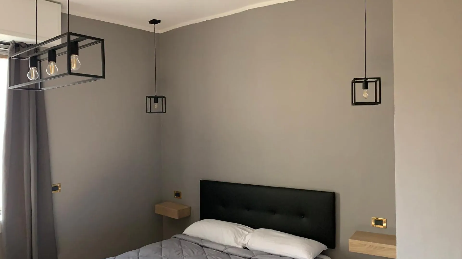 Riva Reno 4 Rooms Bologna Italien